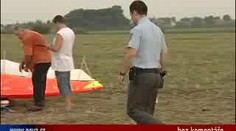 VIDEO: Na Břeclavsku padala rogala, jeden pilot zemřel