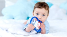Půlroční chlapeček zemřel po očkování. Úřady odhalily závažnou chybu u vakcíny