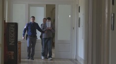 Ujížděl a zranil dva policisty. K lítosti se neměl, tvář skrýval