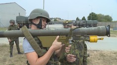 Armádě chybí tisíce vojáků, takhle vypadá náborová akce