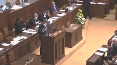 Vláda se dohodla s opozicí. Nouzový stav má skončit příští pátek