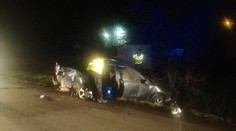 Honička s policií skončila havárkou. Pronásledovaný řidič uprchl