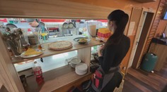 Postrach ústeckých restaurací se vrací: Neplatí útratu a krade