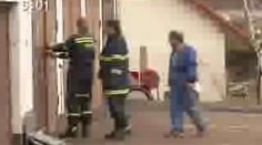 Podezřelý kufr skrýval prášek, dráty a rozbušky
