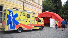 Mladá dívka zemřela po pádu z 5. patra v Českém Těšíně, od mala trpěla epilepsií