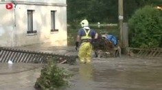NOVÁ VIDEA: Hasiči zachraňovali psa, lidé zapomněli v domě dítě