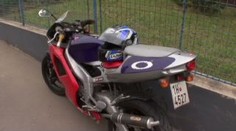 Spadl z motorky při epileptickém záchvatu