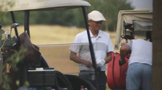 Čínského miliardáře hledal dva roky celý svět. Hraje golf u Prahy