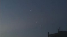 VIDEO: Nad Austrálií se objevila záhadná světla. Je to UFO?!
