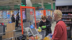 Na odměnách vyplatil řetězec 50 milionů, zavádí další opatření