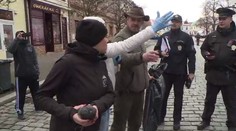Myslivci v Brodě stříleli holuby! Ochránci ptáky bránili před policií