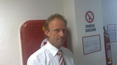 Ředitel nemocnice, kde vraždil Zelenka, žaluje stát
