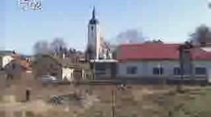 VIDEO: V obci bez kolejí stojí vlak