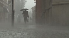 Čeká nás deštivý týden, neodkládejte deštníky. O víkendu bude přes 20 °C!