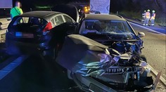 Tragédie na D11. Do hromadné nehody vjel opilý řidič. Jeden člověk zemřel