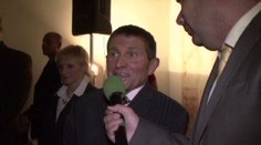 Postavíš se na nohy, věří Váňa ochrnutému Gehmovi