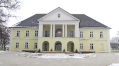 Takhle si žije Němec, který ruinuje Čechy na předváděčkách: V zámku za Prahou za miliardu!
