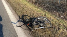 Tragická nehoda na Prachaticku. Při srážce s autem zemřela cyklistka