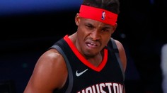 Hráč Houstonu měl návštěvu na pokoji, NBA pro něj skončila!