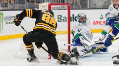 Pastrňák rozhodl o výhře Bostonu. Washington zaskočil Carolinu