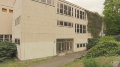 Praha 8 dělá školu z pivnice. Učit se má i na poště či v průmyslové hale