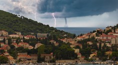 Šílená předpověď pro Jadran: Bouře, kroupy, povodně a tornáda!