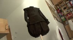 Unikátní hraběcí oděv ze středověku je jako nový. Podívejte se