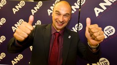 Neznalost poslance Kolovratníka. Smějí se mu kvůli Čapímu hnízdu