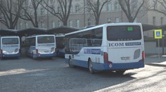 Opilý řidič autobusu vezl přes desítku lidí na Jihlavsku. Nadýchal tři a půl promile