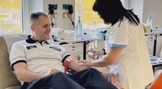 Krev, plazma i destičky. Přes 40 policistů hromadně darovalo "život" v Ostravě
