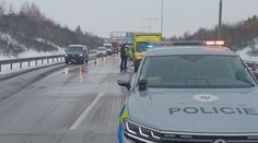 Vážná nehoda na Pražském okruhu: Srazilo se šest aut, několik zraněných