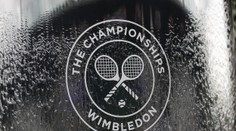 Předepsané oblečení, jahody i šampaňské. Tohle je Wimbledon!