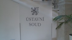 Žena trpí po operaci obřími problémy, teď se jí zastal Ústavní soud