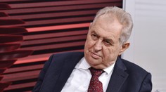 Miloš Zeman je v nemocnici. Musel na operaci