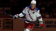 Velká výměna v NHL. Rangers se zbavili kapitána, míří ke Gudasovi