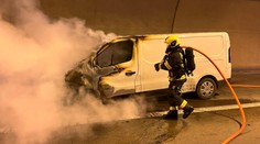 Komořanský tunel zablokoval požár dodávky. Na Pražském okruhu se tvoří kolony