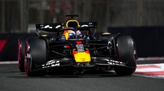 Drama až do konce. Verstappen vyjede v Abú Zabí z pole position, za ním Norris a Piastri