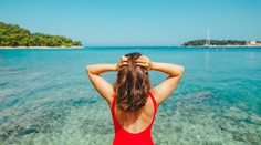 Ochladit se v moři? Nemožné! Na oblíbených plážích má voda 30 °C