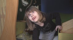 Lucinka trpí vzácnou nemocí. Špatné zprávy už nečtu, pláče maminka