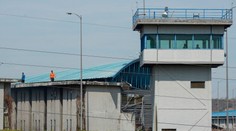 Válka mezi gangy v ekvádorské věznici má 24 obětí a padesátku zraněných