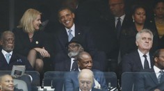VIDEO: Obamu sváděla dánská premiérka, Michelle byla na pohřbu Mandely za křena!