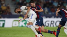 Real v gólové přestřelce neuspěl, Atlético vyhrálo díky chybě brankáře