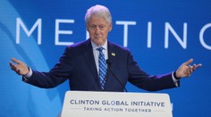 Bill Clinton lituje svého chování k Ukrajině. Může prý za válku