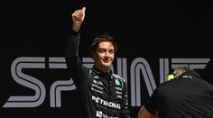 Russell ovládl i sprint. Verstappen bez bodů, Hamilton na pódiu