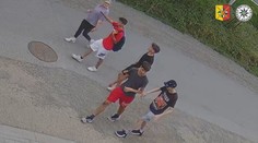 Mladíka (16) měli oloupit kvůli desetikoruně. Policie nyní hledá svědky