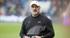 Vysoká škola defenzívy, smekl před obranou Trpišovský. Chválil i fanoušky