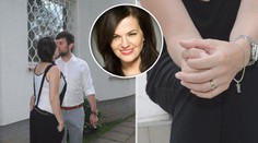 Vdaná Jandová se pochlubila manželem a ukázala snubák
