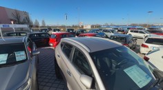 Obchod s ojetinami stále kvete. Češi kupují hlavně SUV a vozy s automatem