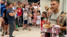 Královské uvítání! Na nového šampiona čekaly stovky fanoušků