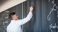O kolik si učitelé reálně polepší? Žádné tisíce to nebudou! PŘEHLED